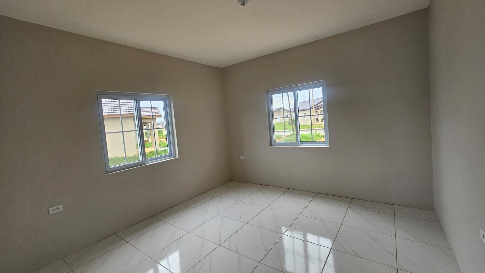 House For Rent: HOWARD ACRES, GOSHEN, ST., Goshen | $90,000 photo 6