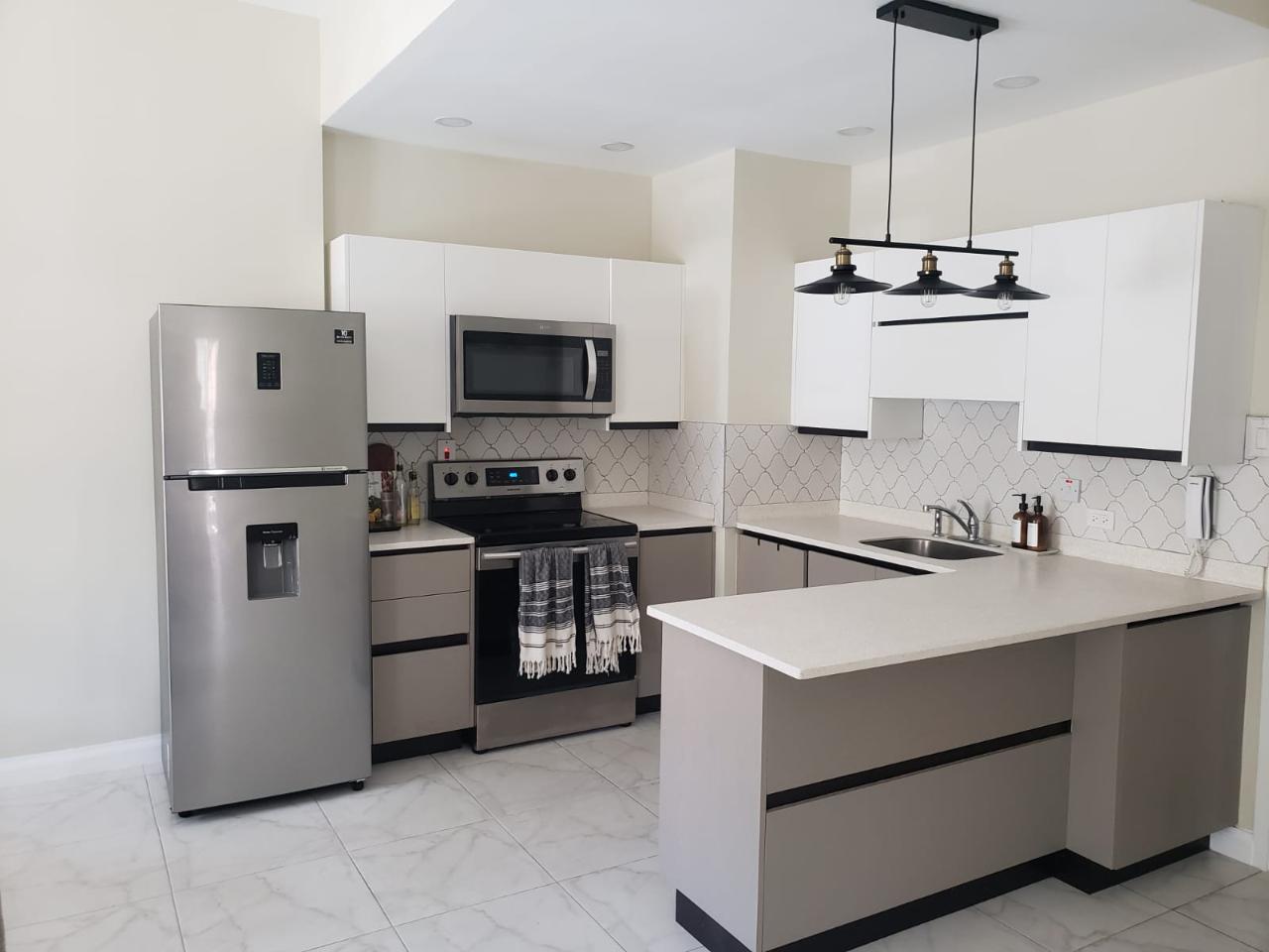 Apartment For Rent: CRIEFFE ROAD, Kingston 6 | $1,300 photo 4