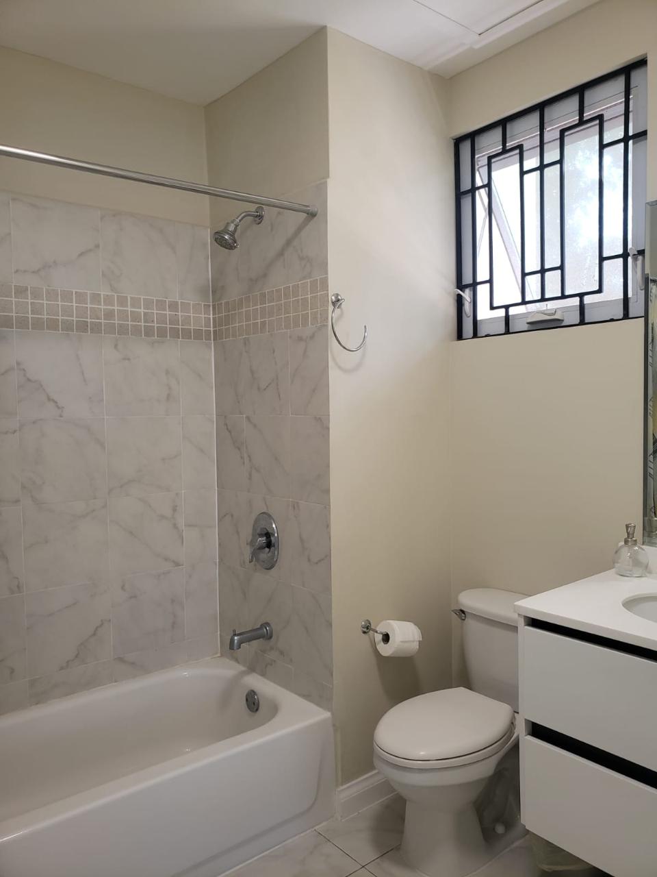 Apartment For Rent: CRIEFFE ROAD, Kingston 6 | $1,300 photo 10