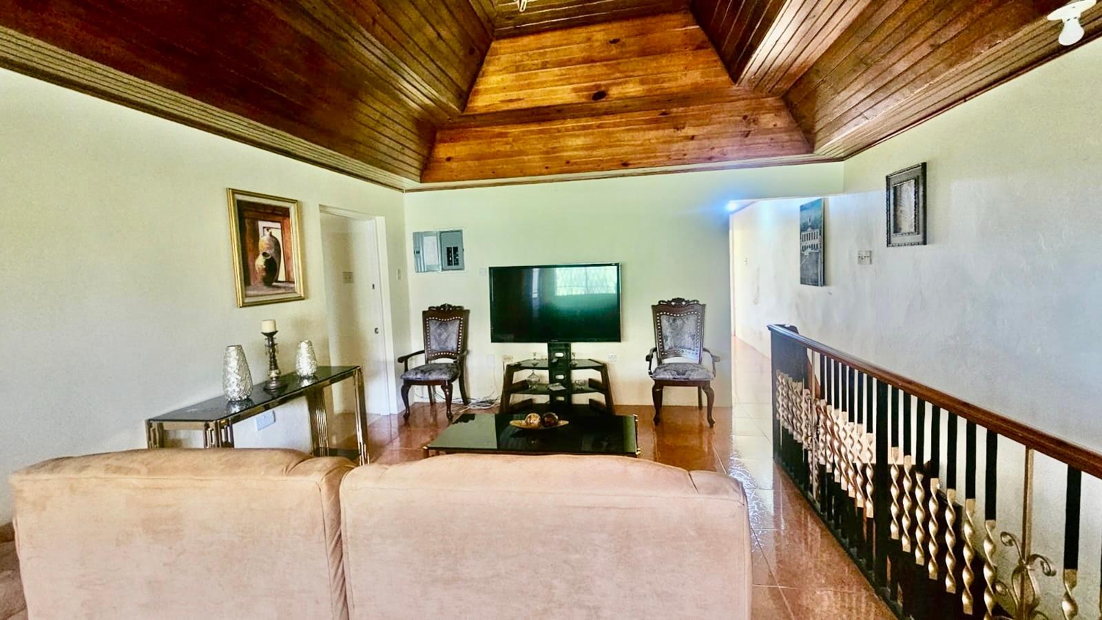 Apartment For Rent: HIBISCUS GARDENS, Hibiscus Gardens | $1,200 photo 8