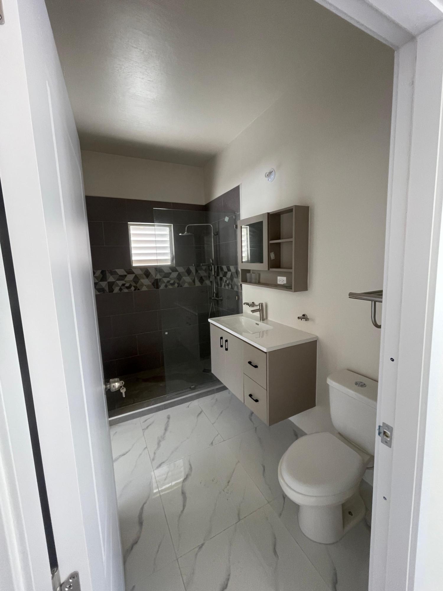House For Rent: CORAL SPRING ESTATE, Coral Spring | $180,000 photo 4