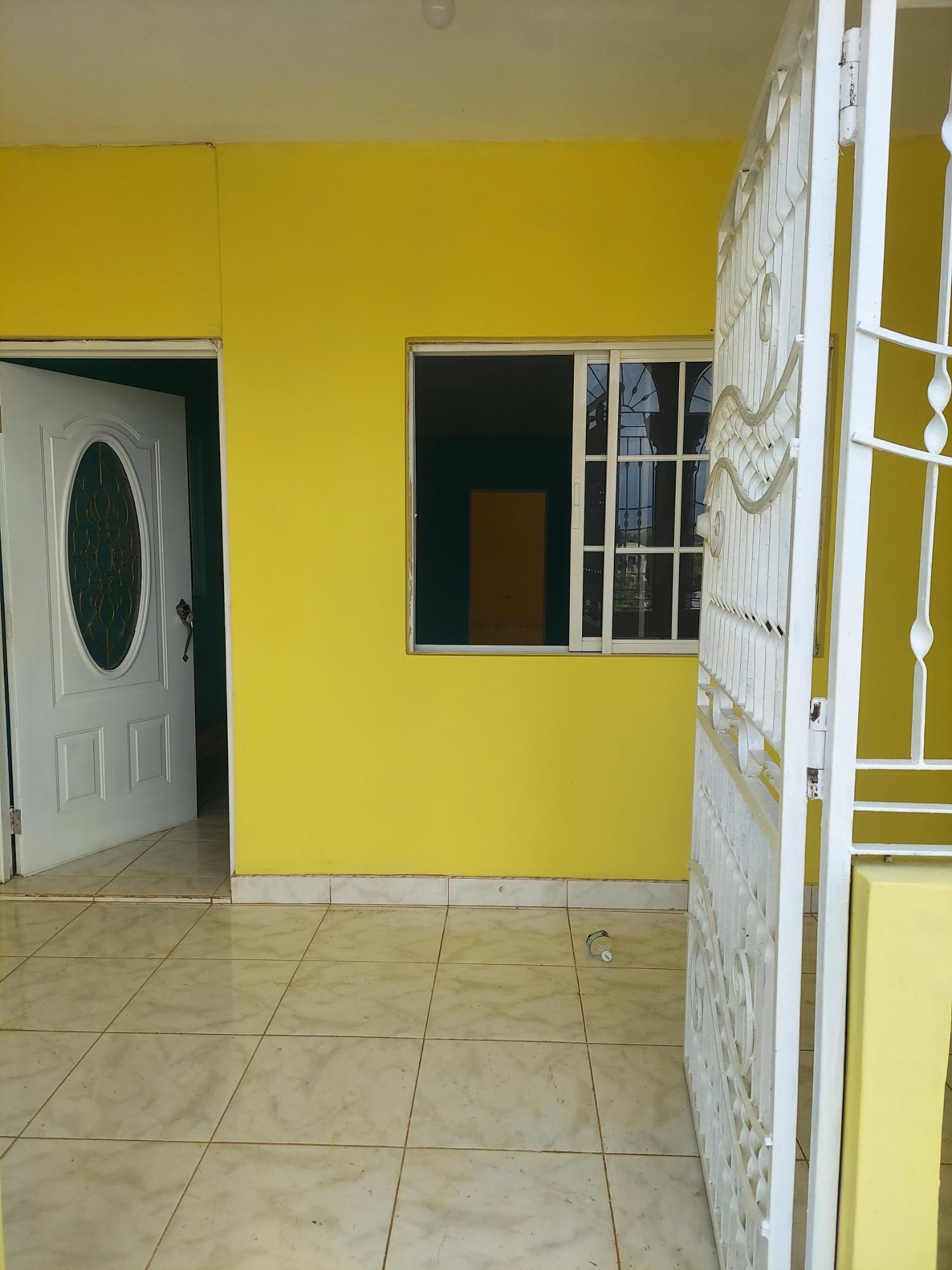 House For Rent: LILY CRESCENT, Glencoe Meadows | $90,000 photo 3
