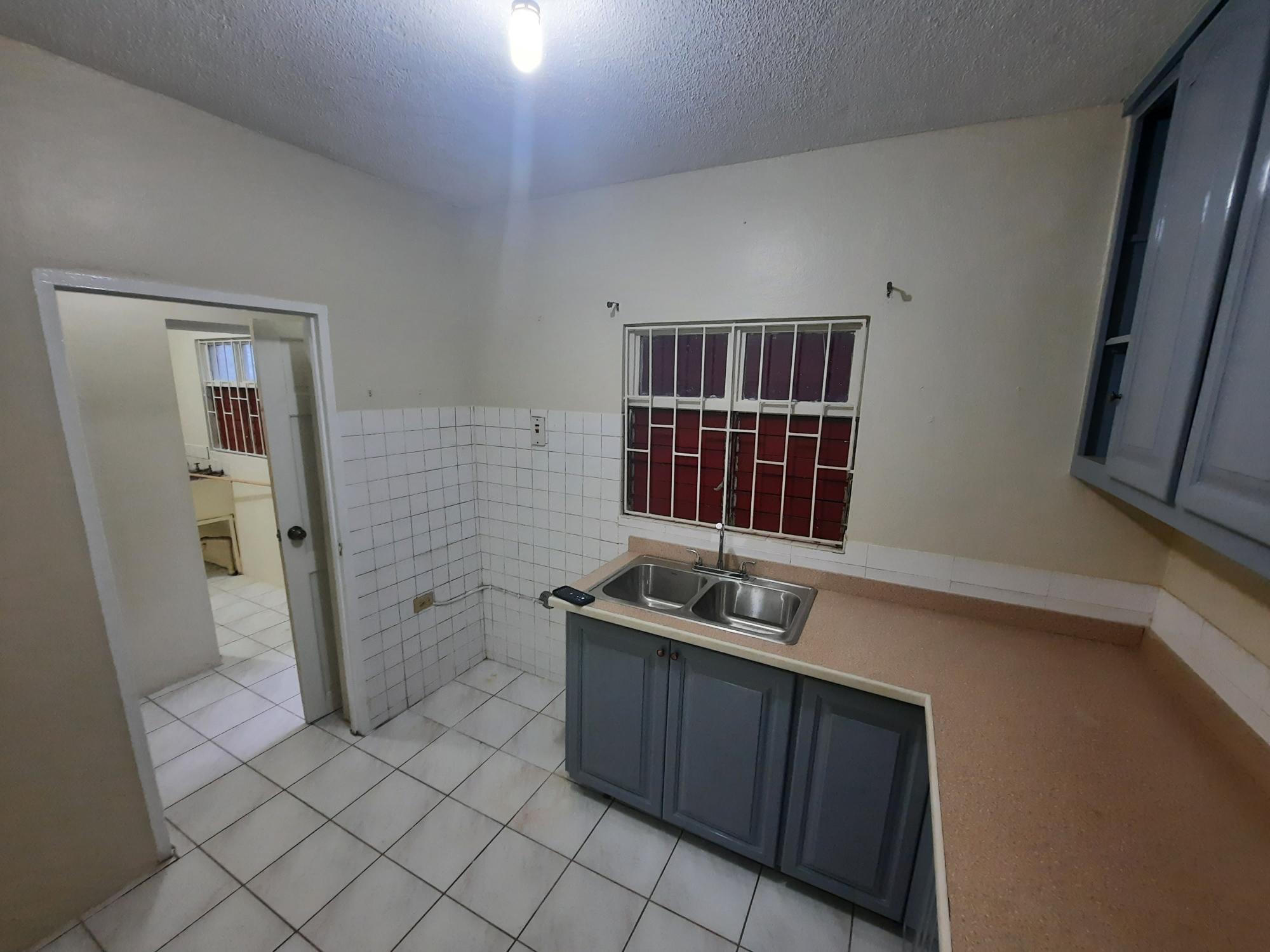 Townhouse For Rent: LONG LANE, Kingston 9 | $210,000 photo 4