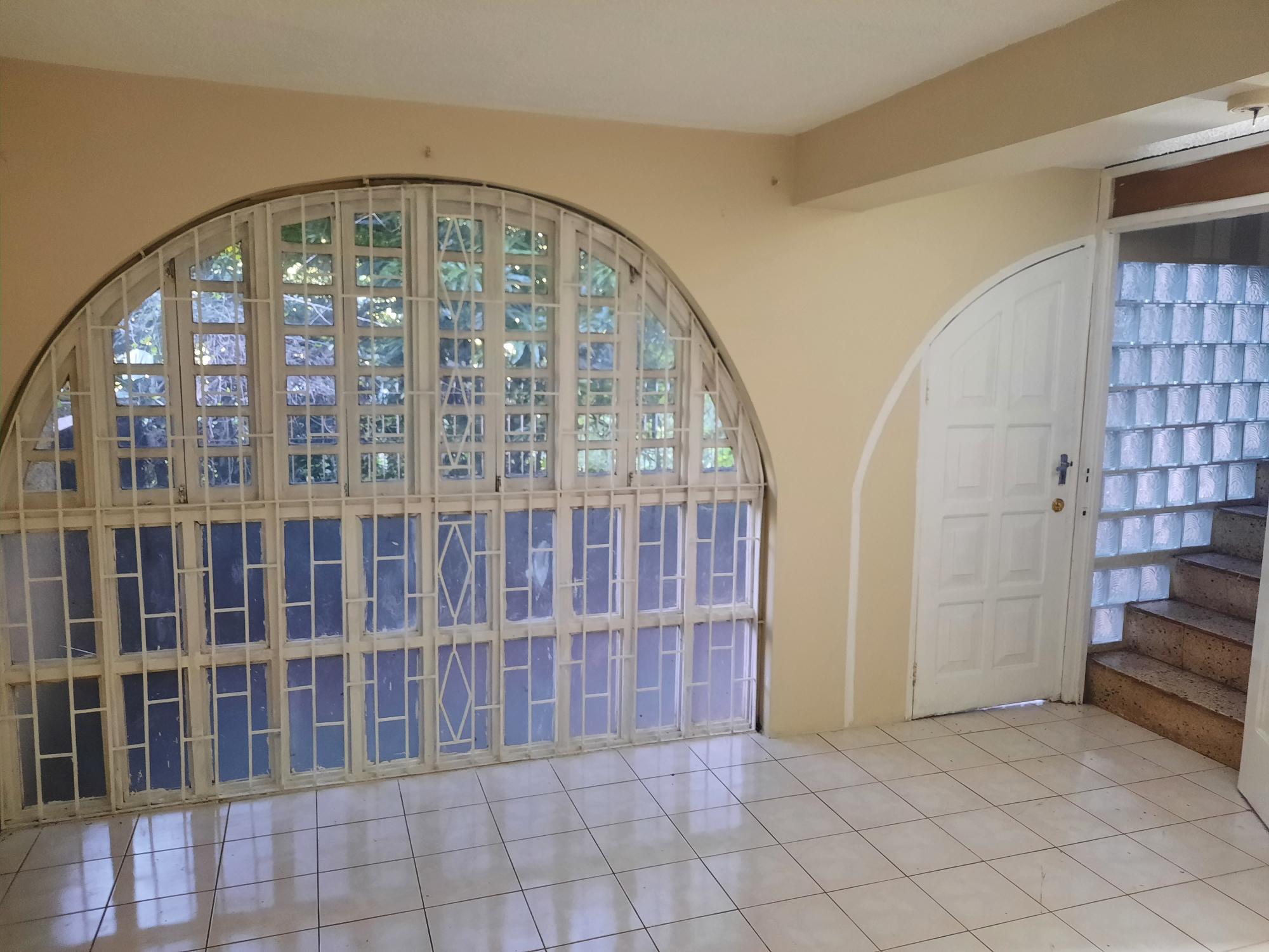 Townhouse For Rent: LONG LANE, Kingston 9 | $210,000 photo 6