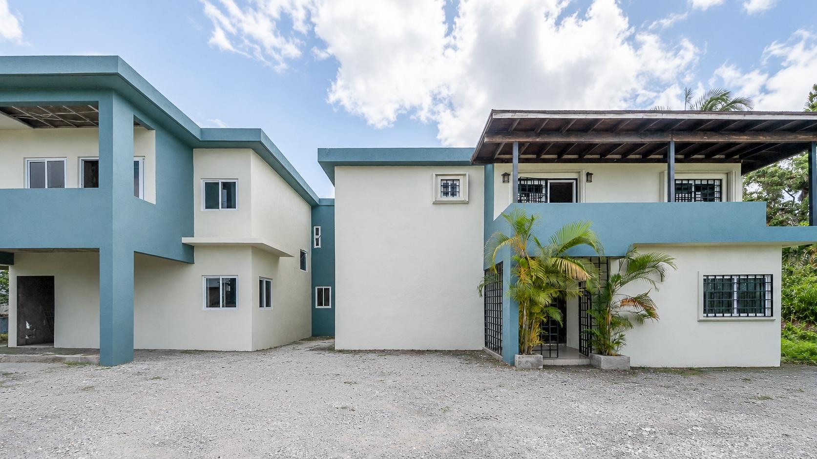 House For Sale: SKYLINE DRIVE, Kingston 6 | $2,200,000 photo 2