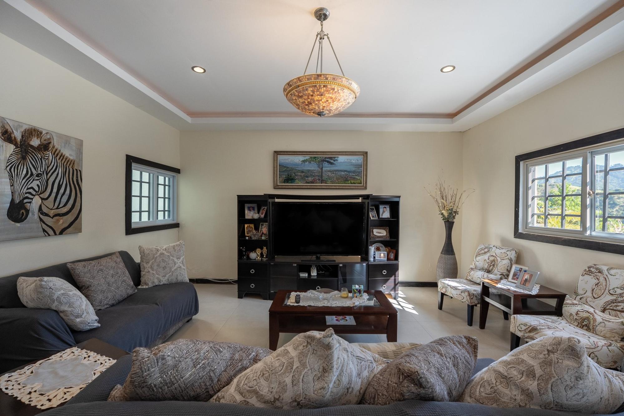 House For Sale: SKYLINE DRIVE, Kingston 6 | $2,200,000 photo 12