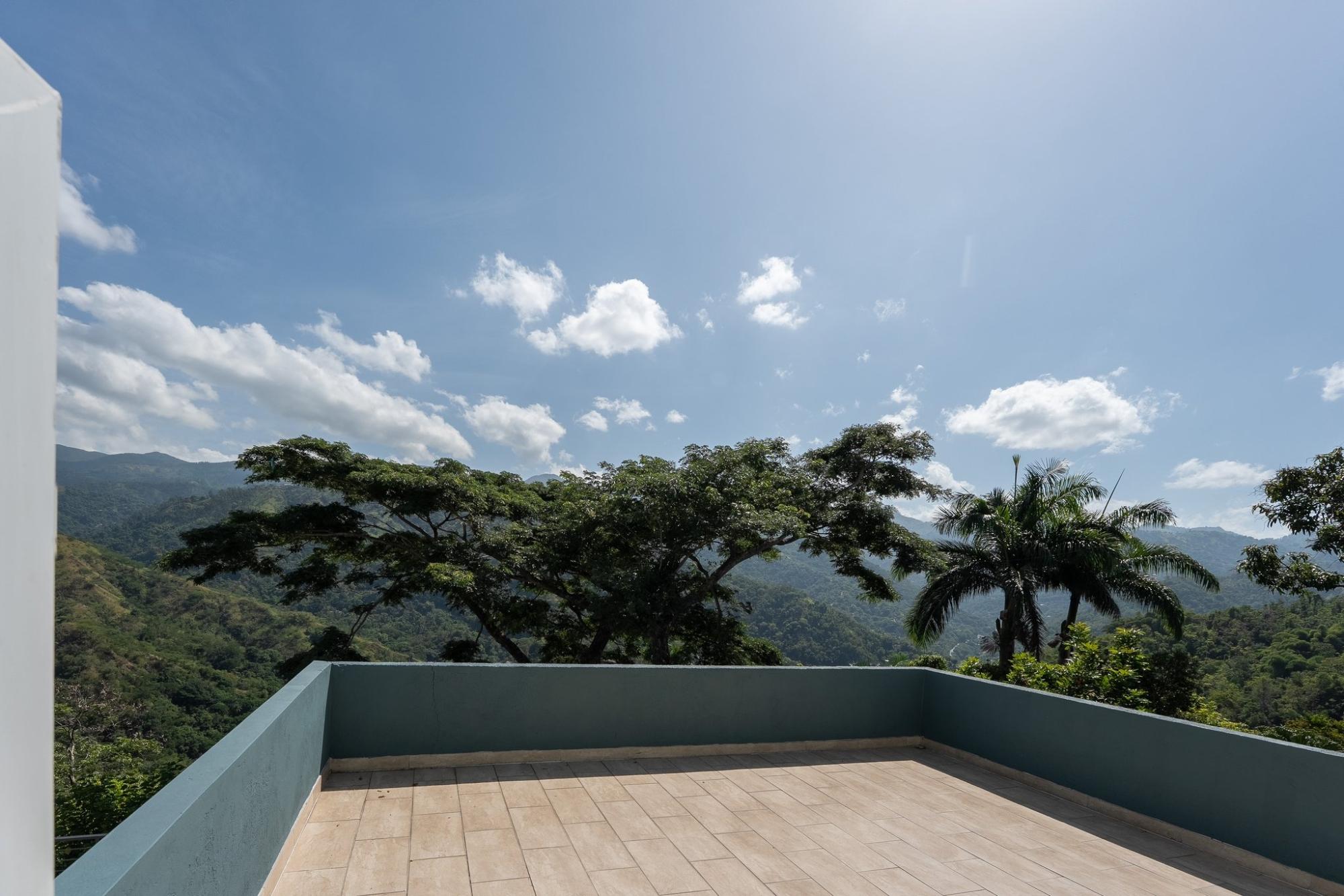 House For Sale: SKYLINE DRIVE, Kingston 6 | $2,200,000 photo 14