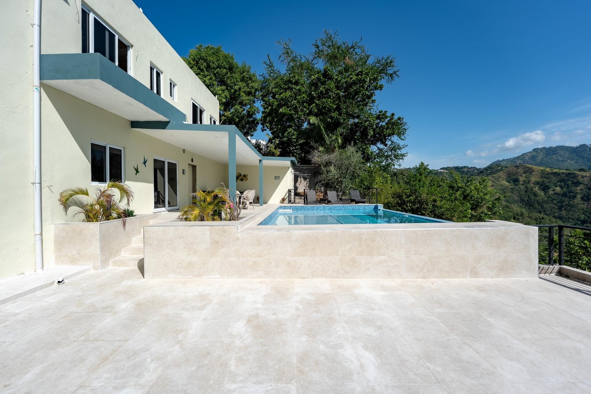 House For Sale: SKYLINE DRIVE, Kingston 6 | $2,200,000 photo 17