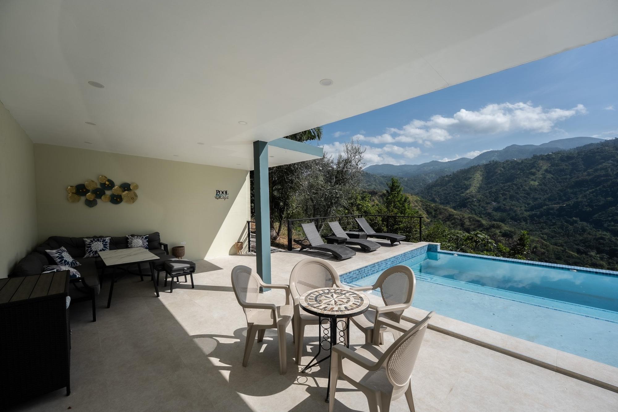 House For Sale: SKYLINE DRIVE, Kingston 6 | $2,200,000 photo 18