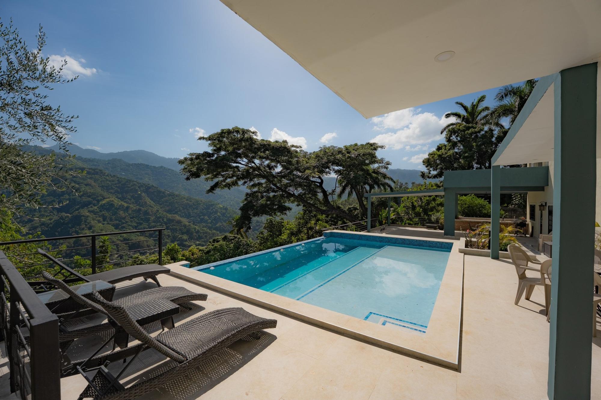 House For Sale: SKYLINE DRIVE, Kingston 6 | $2,200,000 photo 19