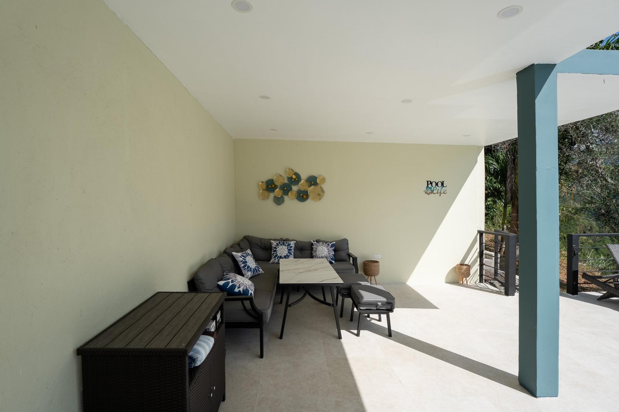 House For Sale: SKYLINE DRIVE, Kingston 6 | $2,200,000 photo 20