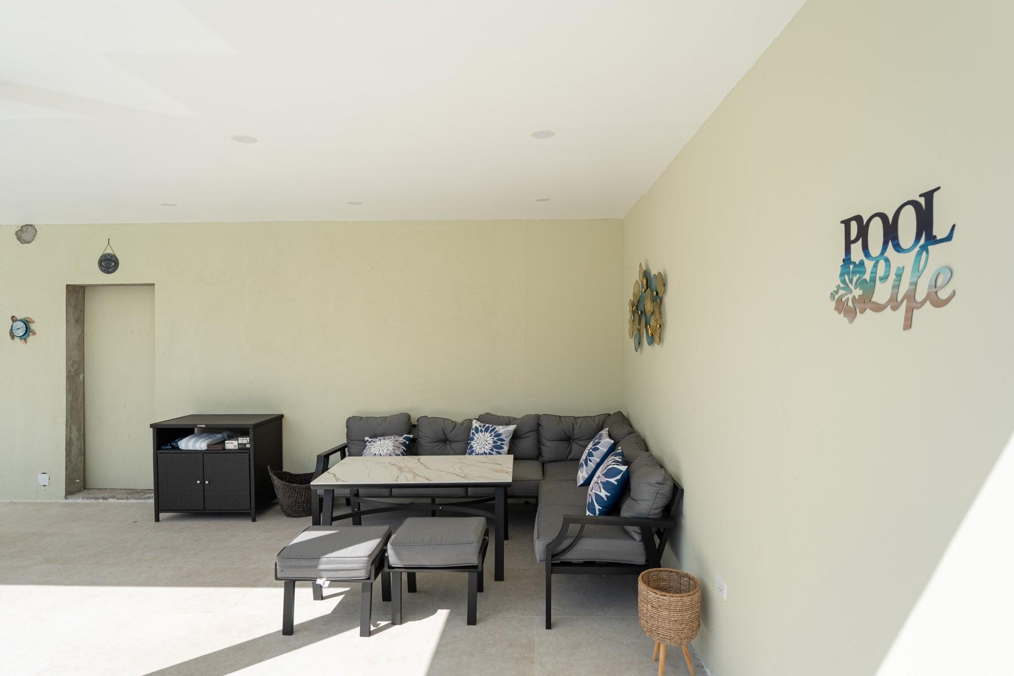 House For Sale: SKYLINE DRIVE, Kingston 6 | $2,200,000 photo 21