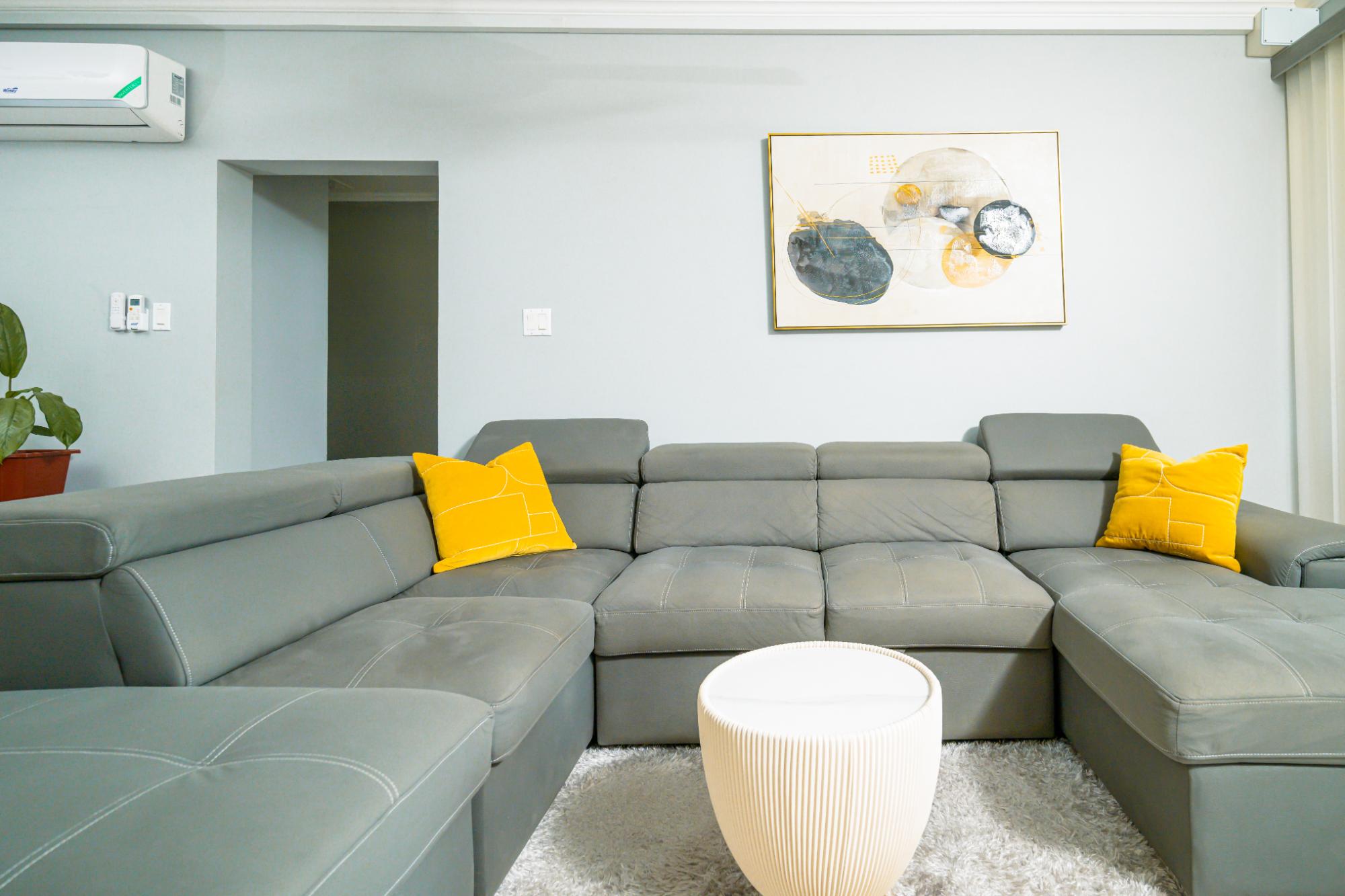 Apartment For Sale: FERNCOURT APARTMENT, Richmond | $360,000 photo 6