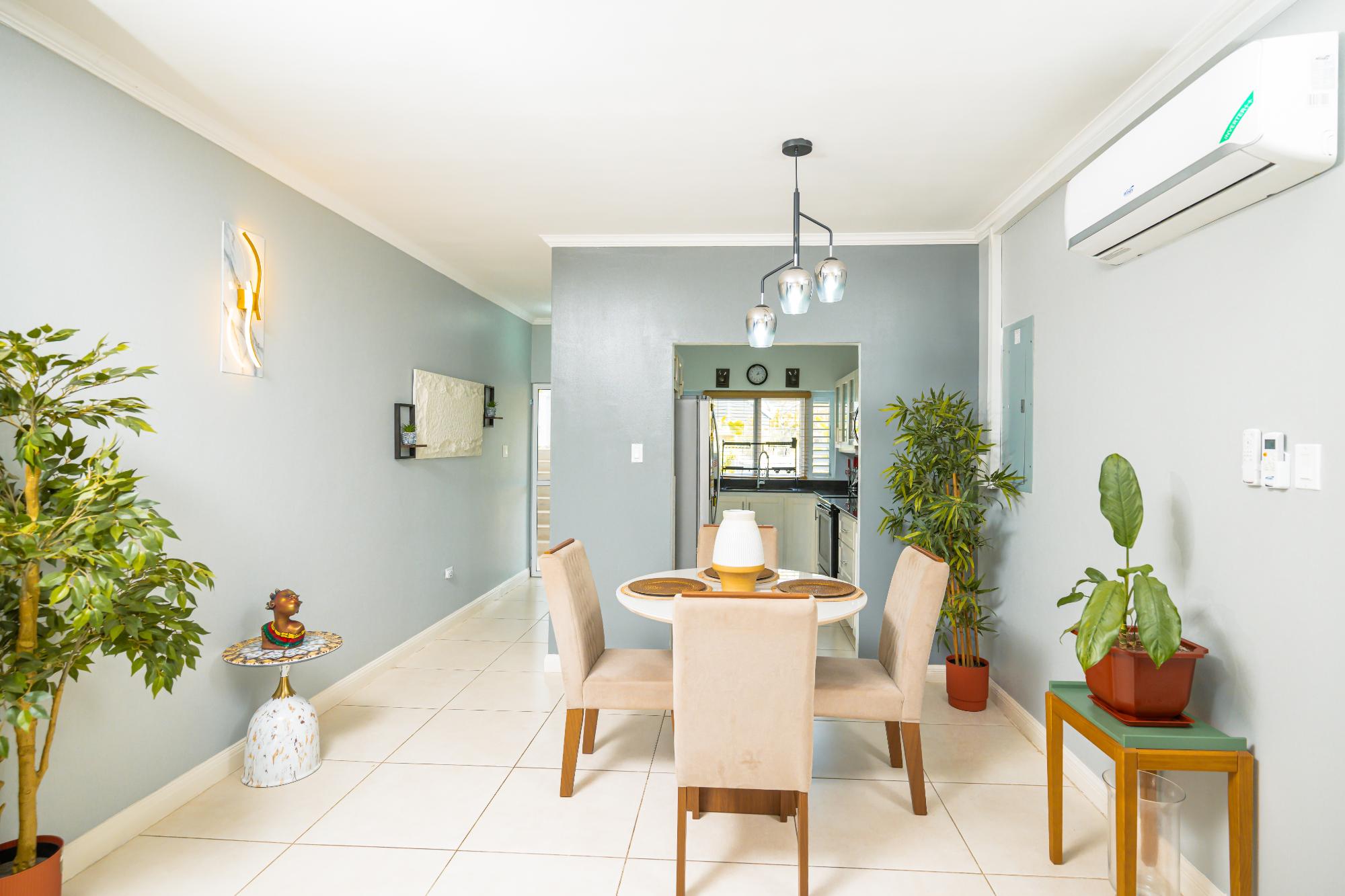 Apartment For Sale: FERNCOURT APARTMENT, Richmond | $360,000 photo 10