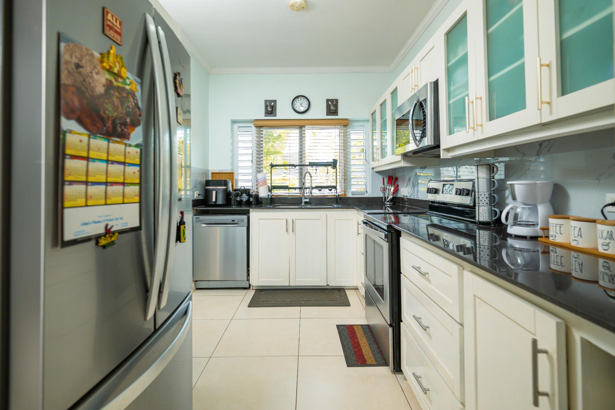 Apartment For Sale: FERNCOURT APARTMENT, Richmond | $360,000 photo 19