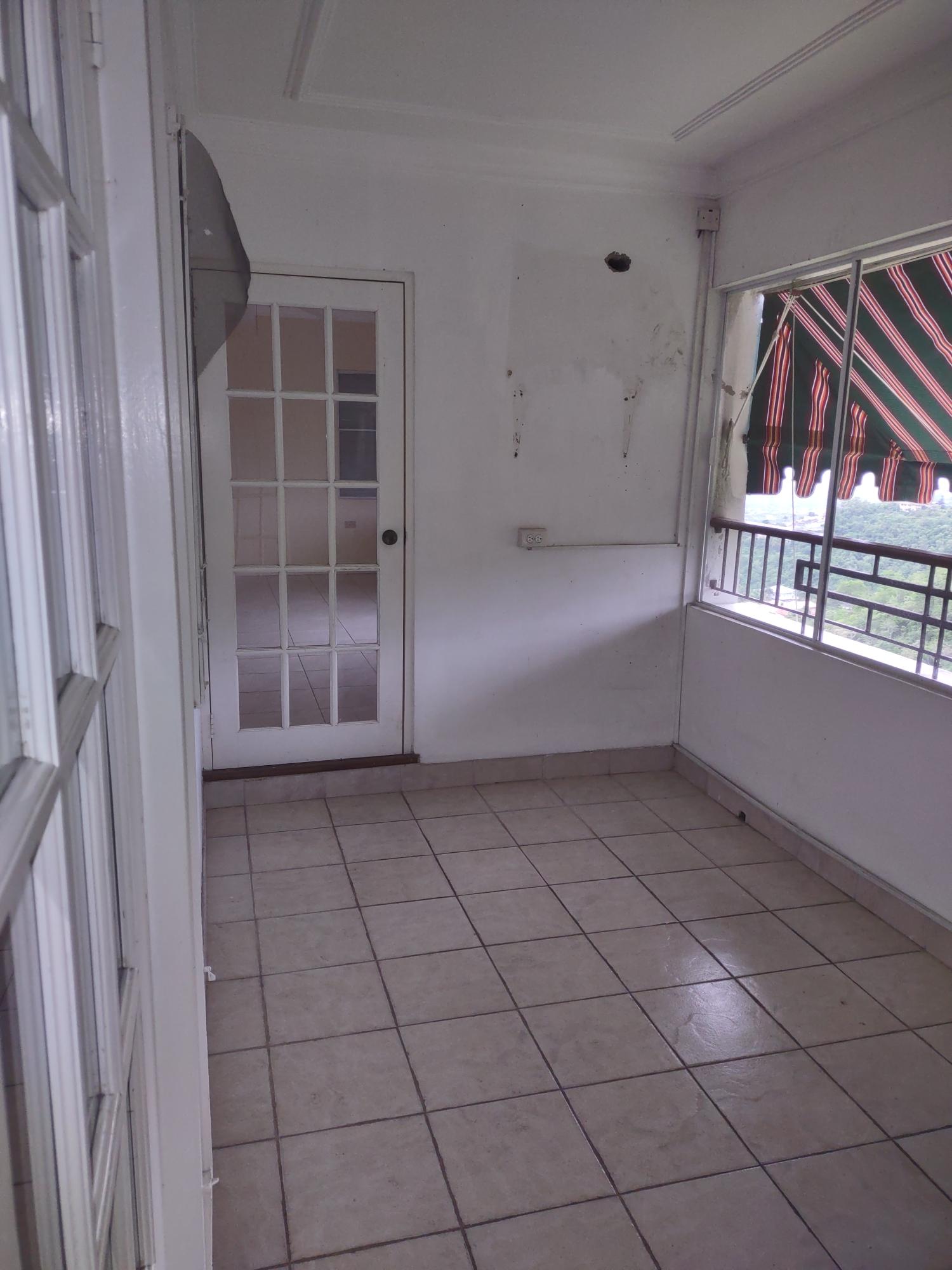 Apartment For Rent: CASA MONTE ESTATES, Kingston 9 | $220,000 photo 3