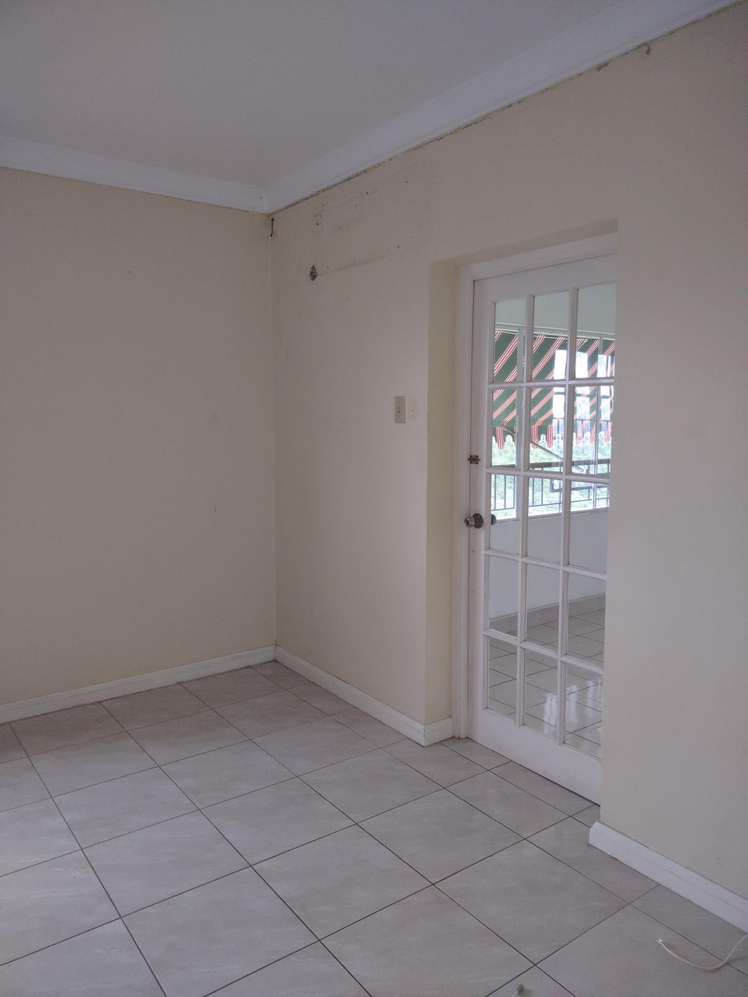 Apartment For Rent: CASA MONTE ESTATES, Kingston 9 | $220,000 photo 9