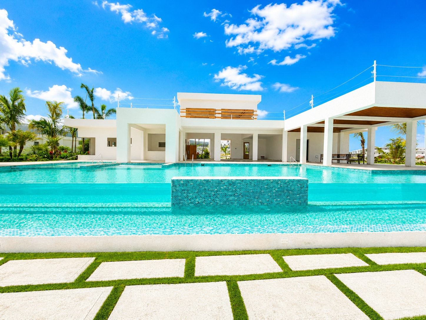 Apartment For Sale: PARADISIAC BEACH CLUB, Richmond | $450,000