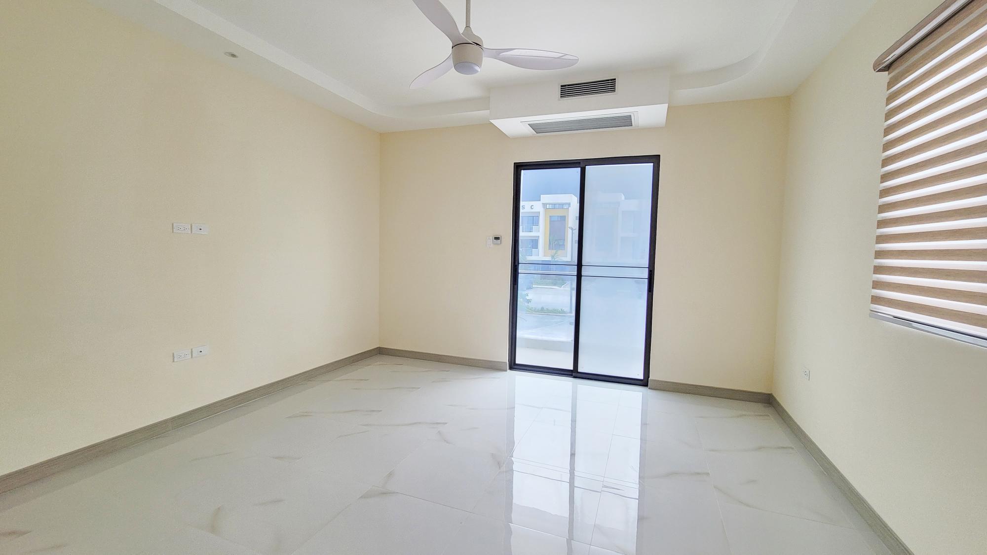 Apartment For Sale: PARADISIAC BEACH CLUB, Richmond | $450,000 photo 10