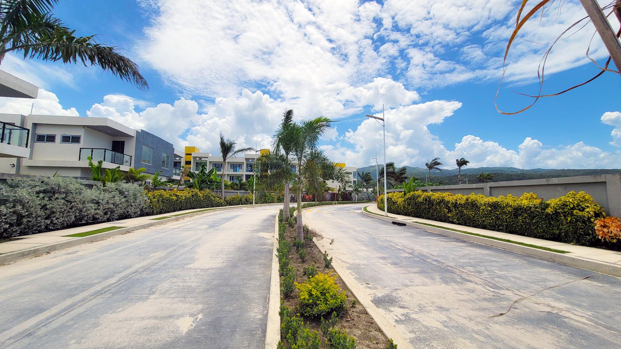 Apartment For Sale: PARADISIAC BEACH CLUB, Richmond | $450,000 photo 18