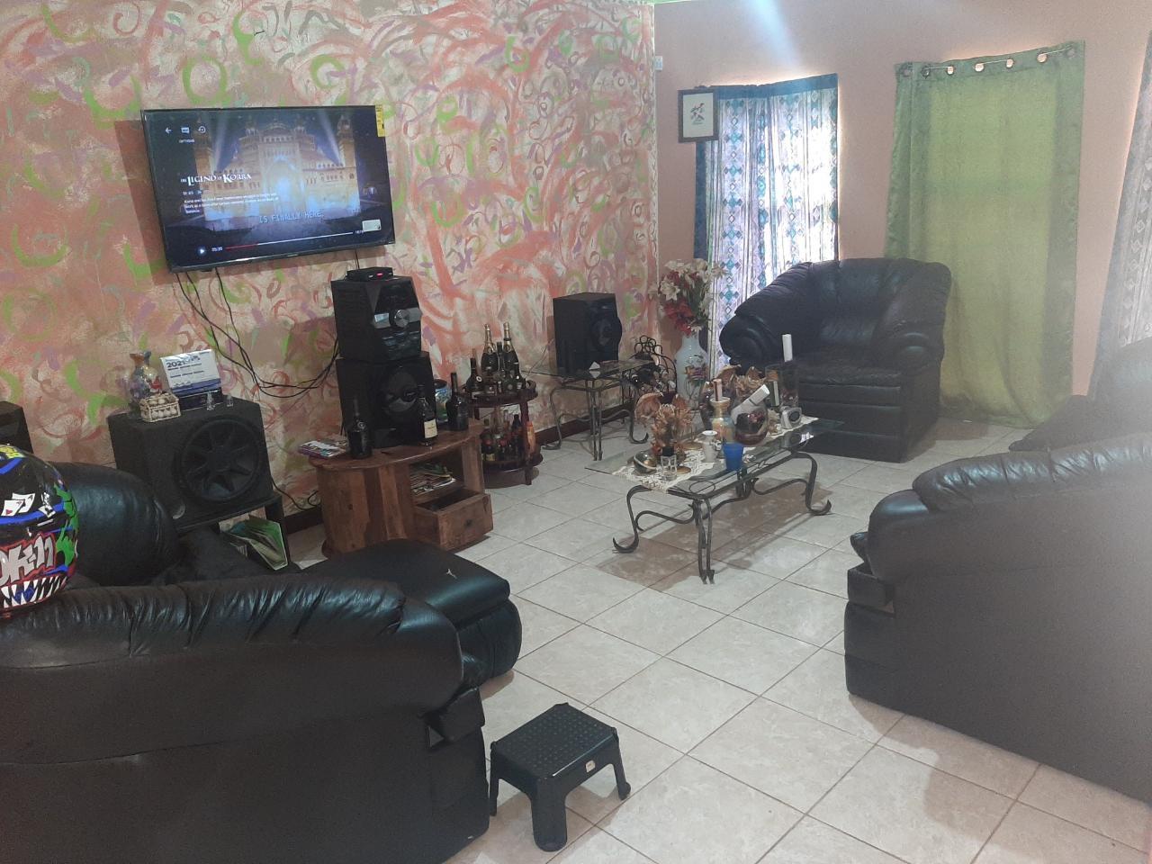House For Sale: HORATIO DRIVE, Kingston 19 | $75,000,000 photo 3
