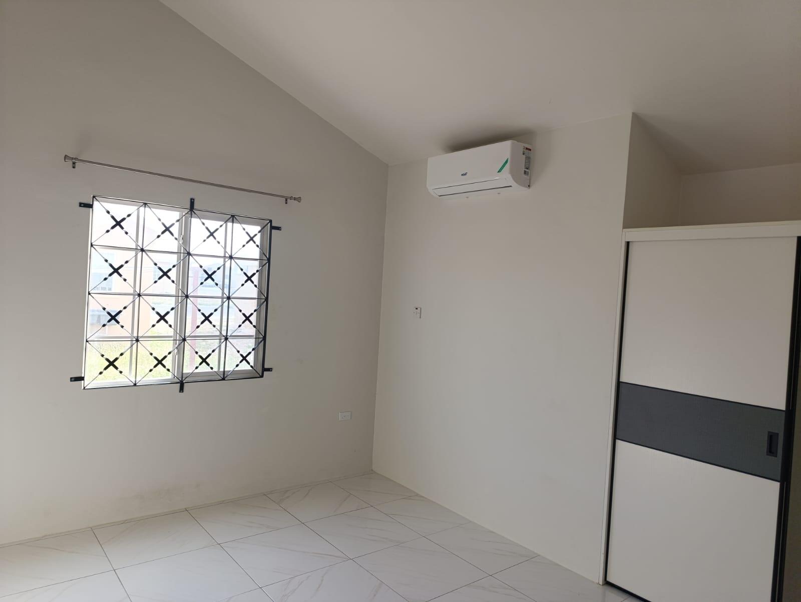 House For Rent: PHOENIX PARK VILLAGE 2, Spanish Town | $120,000 photo 10