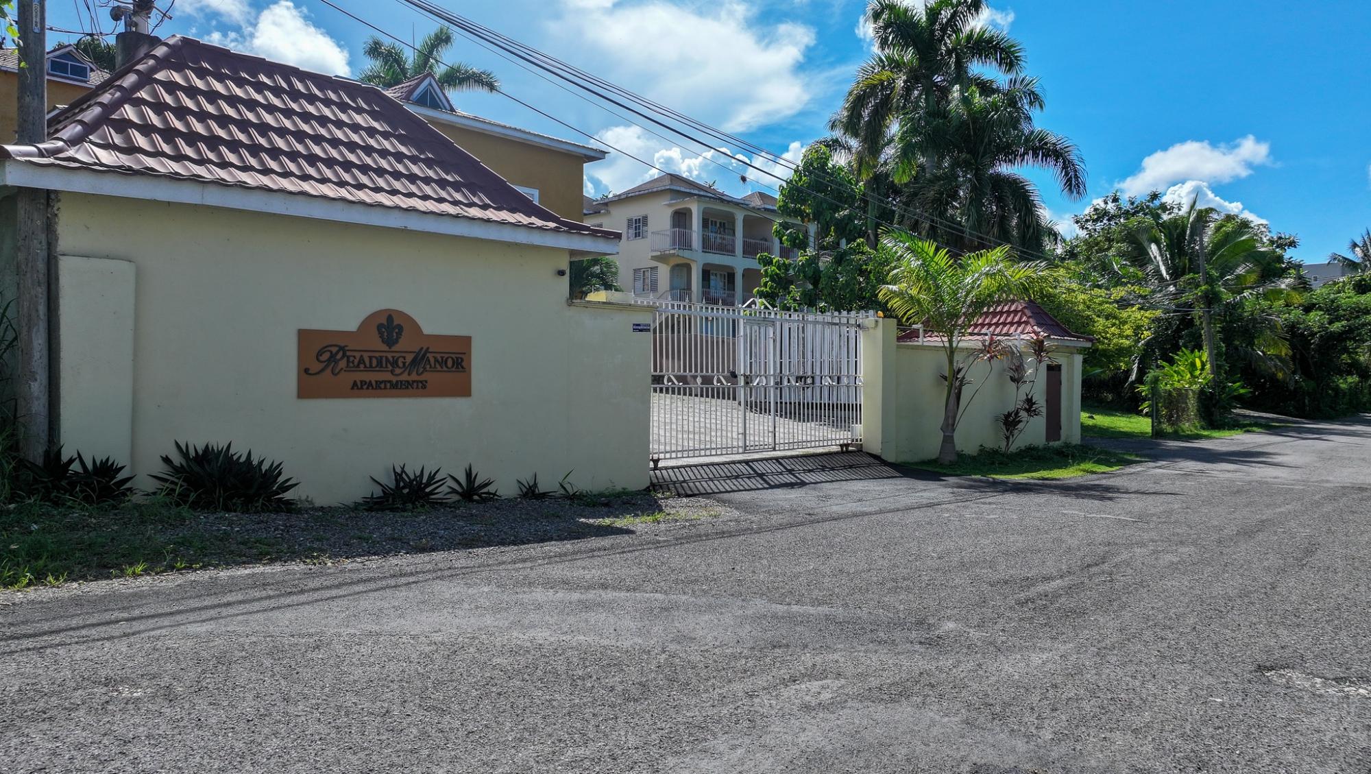 Apartment For Rent: READING MANOR, Reading | $1,200 photo 4