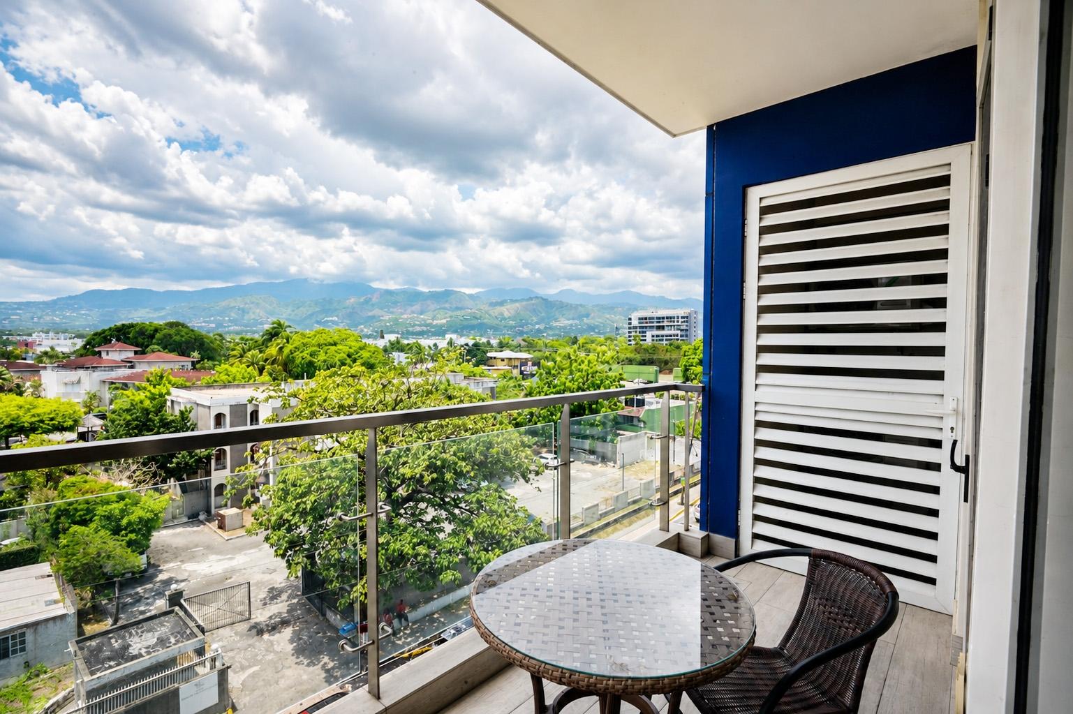 Apartment For Sale: SOUTH AVENUE, Kingston 10 | $42,000,000 photo 11