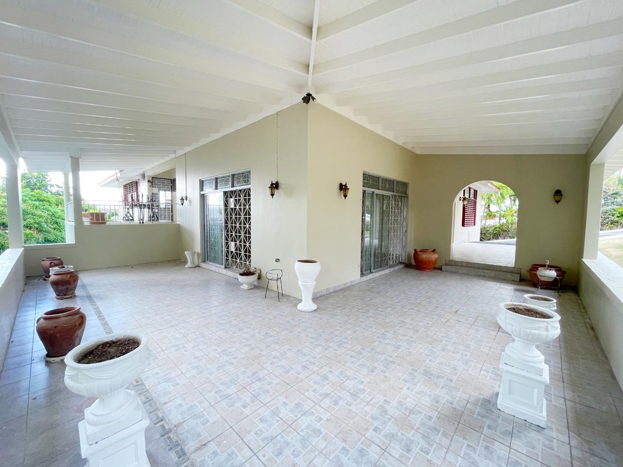 House For Rent: SUNSET AVENUE, Kingston 8 | $4,500 photo 7
