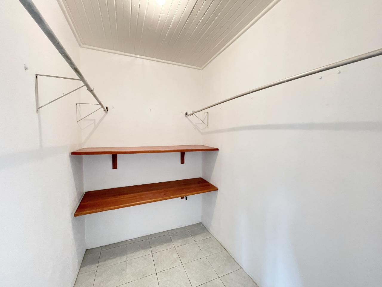 House For Rent: SUNSET AVENUE, Kingston 8 | $4,500 photo 16