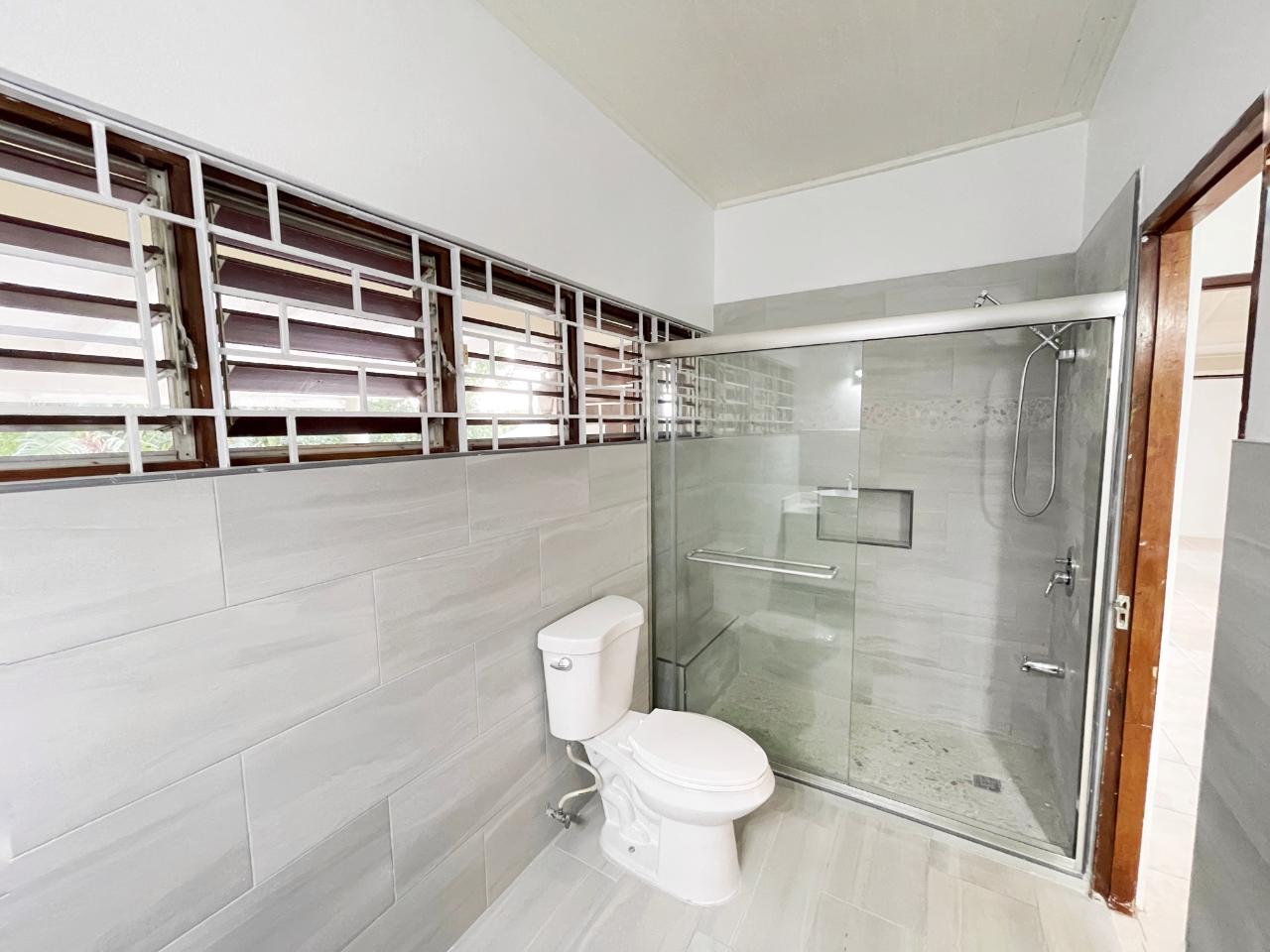 House For Rent: SUNSET AVENUE, Kingston 8 | $4,500 photo 19