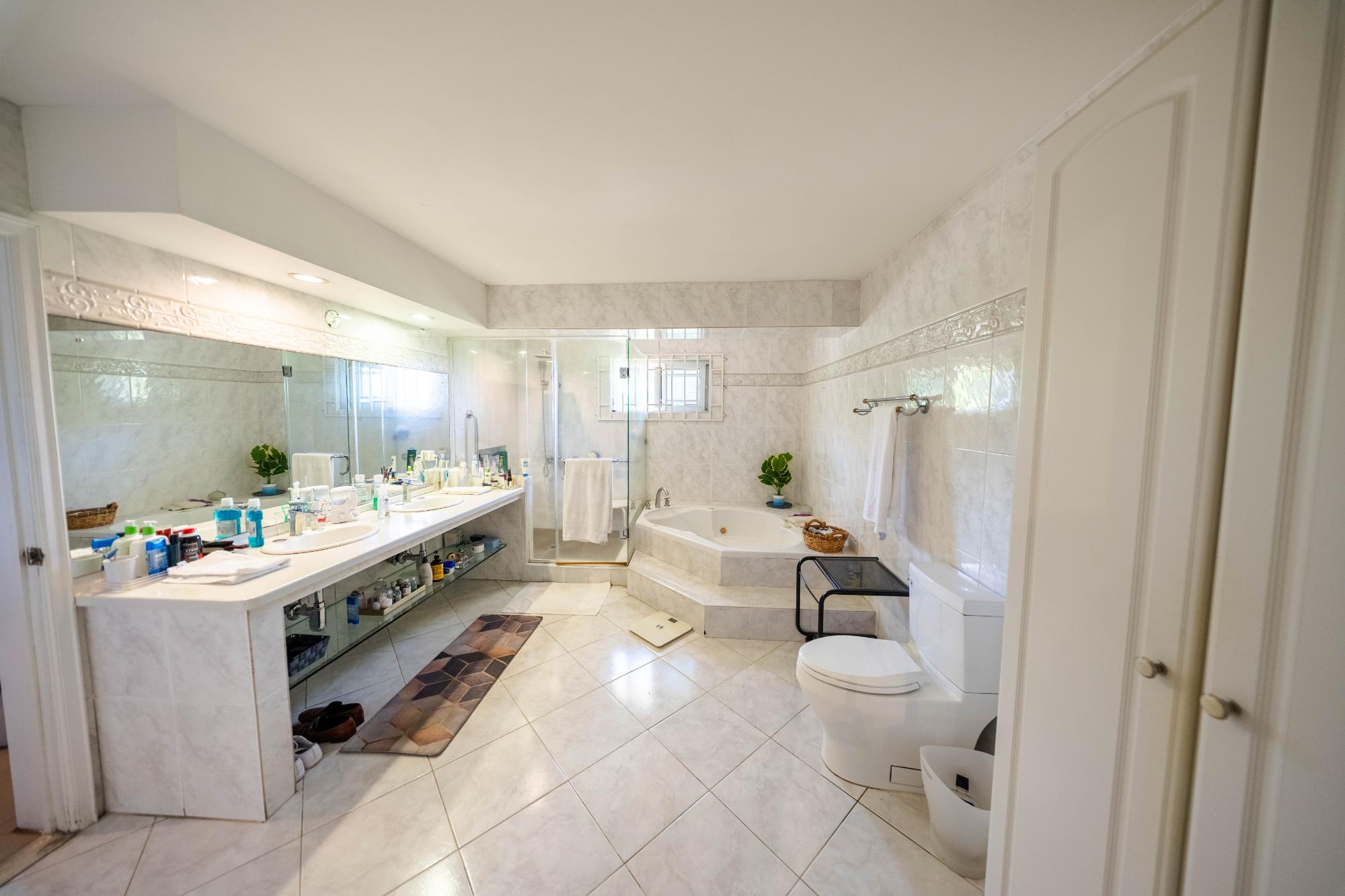 House For Sale: LEADERS AVENUE, Montego Bay | $850,000 photo 23