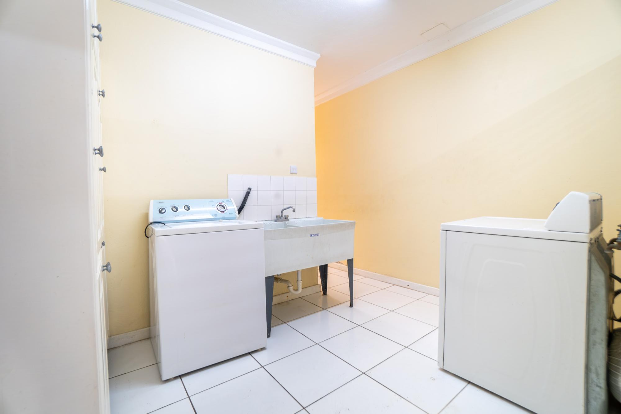 Townhouse For Rent: NORBROOK ROAD, Kingston 8 | $2,800 photo 13