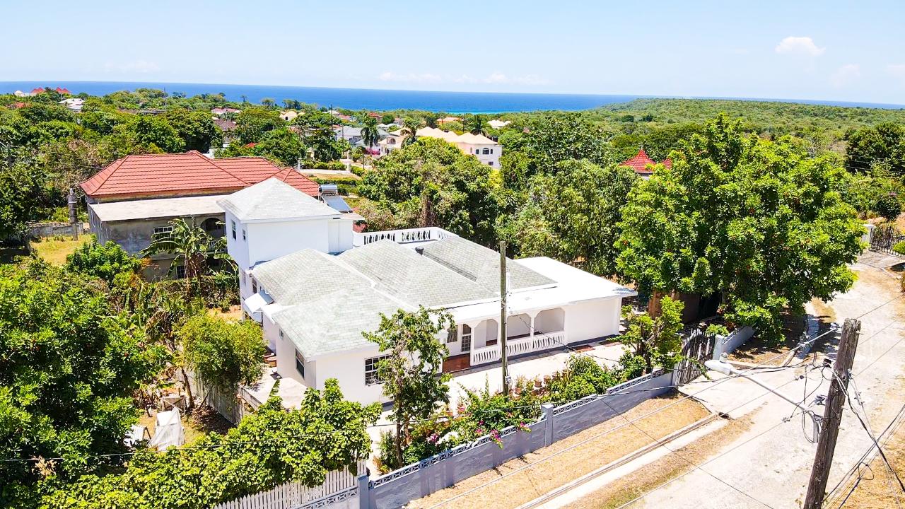 House For Sale: RETREAT HEIGHTS, TRELAWNY, Falmouth | $350,000 photo 5