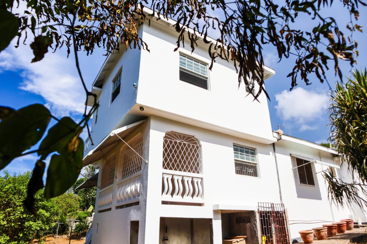 House For Sale: RETREAT HEIGHTS, TRELAWNY, Falmouth | $350,000 photo 8