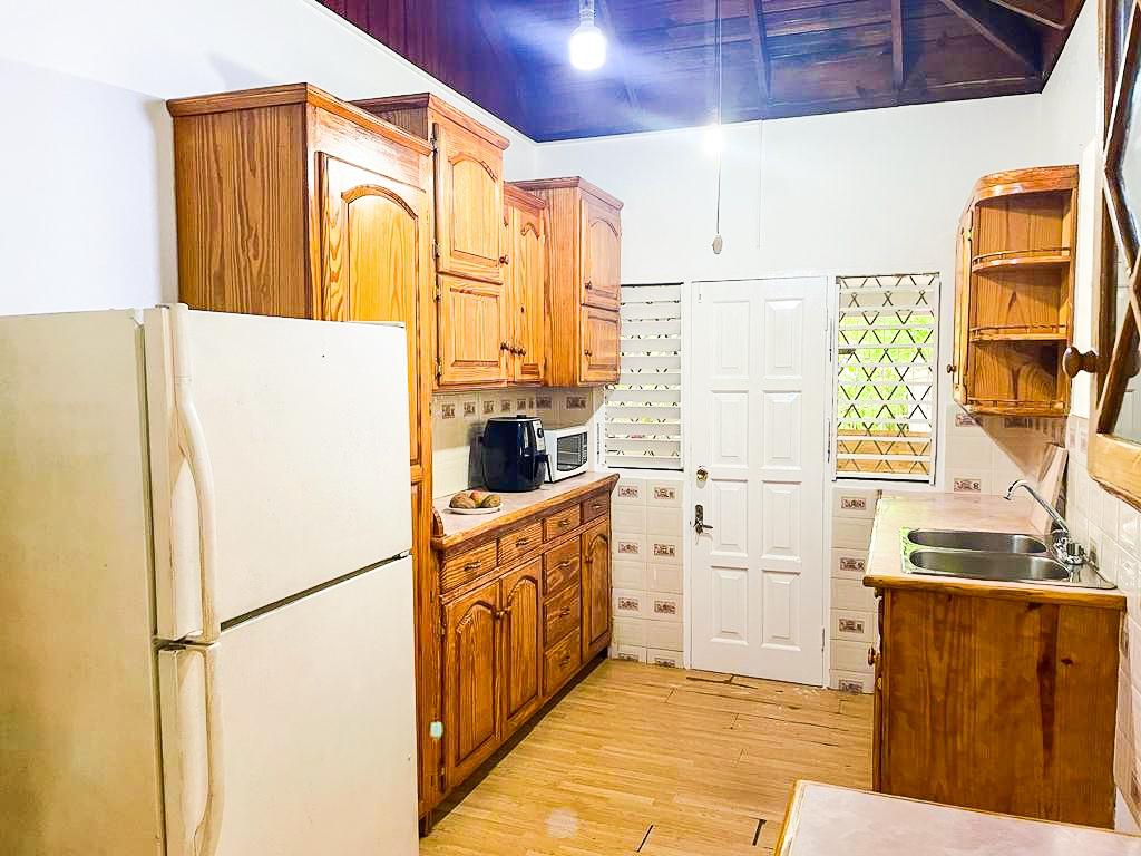 House For Sale: RETREAT HEIGHTS, TRELAWNY, Falmouth | $350,000 photo 14