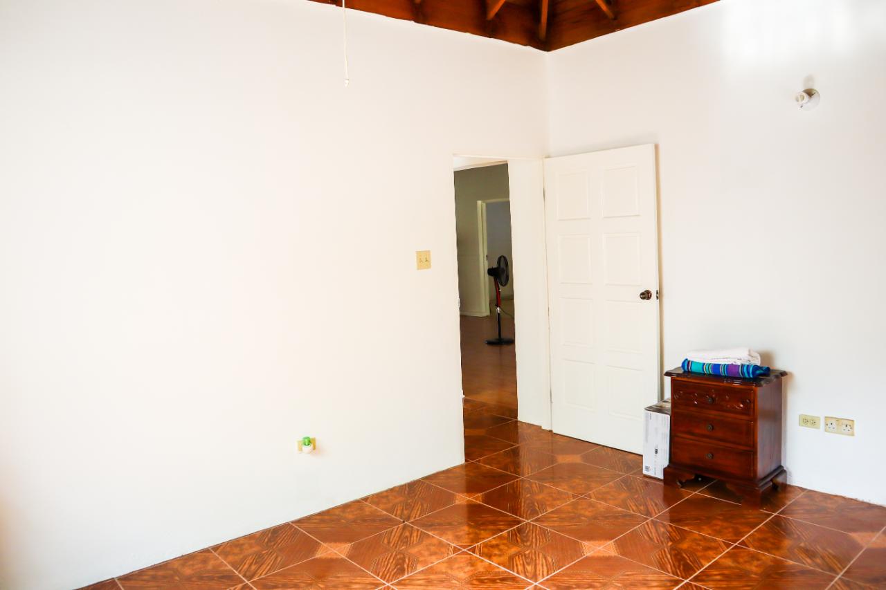 House For Sale: RETREAT HEIGHTS, TRELAWNY, Falmouth | $350,000 photo 22