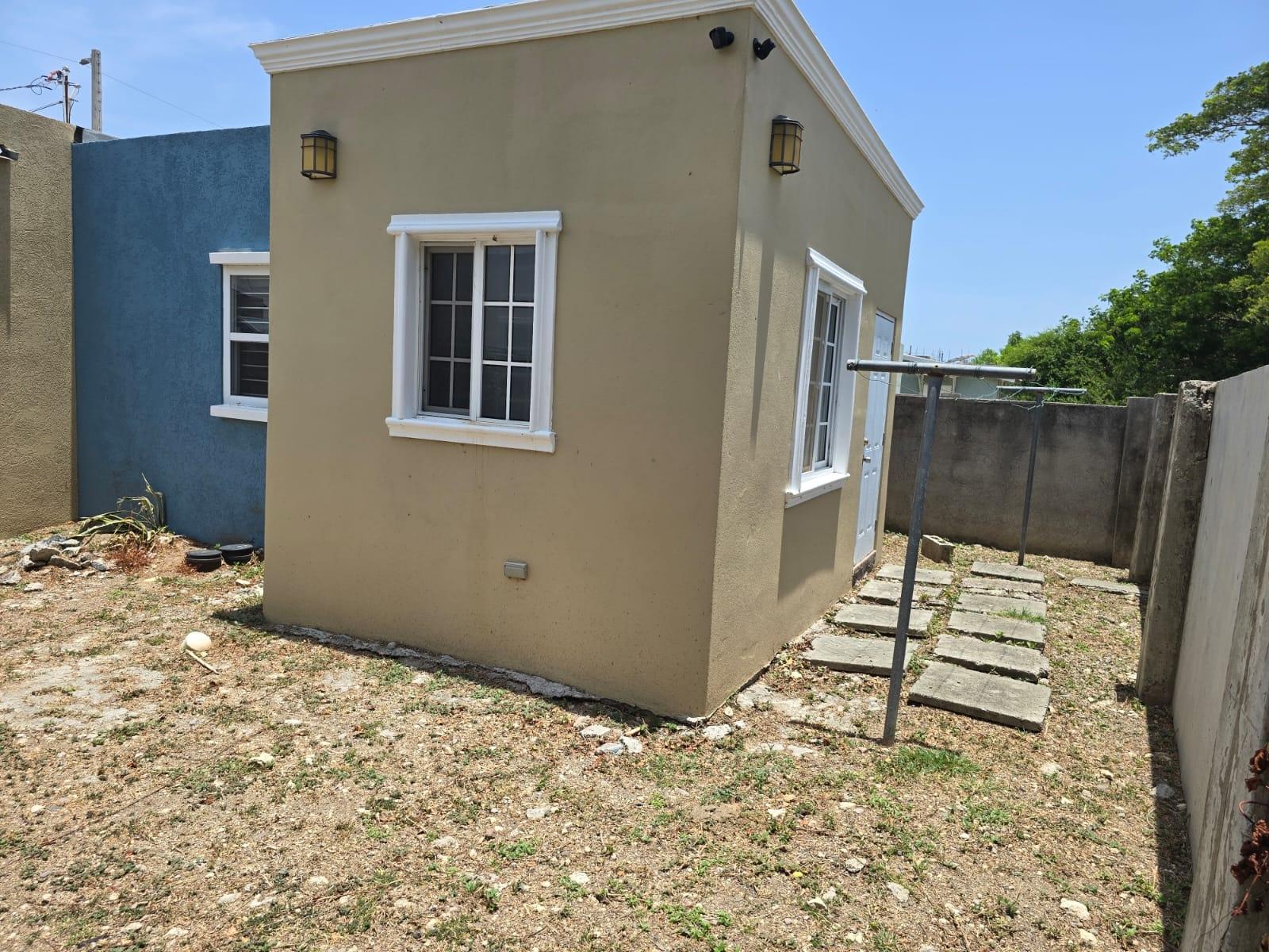 House For Rent: JACARANDA BOULEVARD SOUTH, JACARANDA (U/C) | $92,000 photo 2