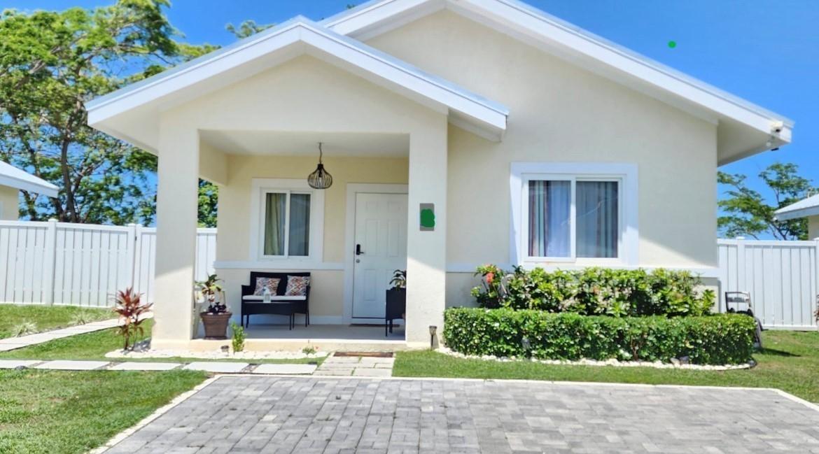 House For Rent: SEASHORE EAST (OCEAN POIN, Lucea | $1,350