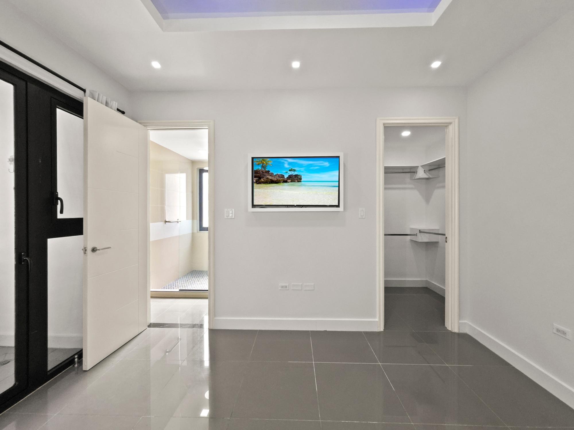 Apartment For Rent: WELLINGTON DRIVE, KINGSTO, Kingston 6 | $1,400 photo 11