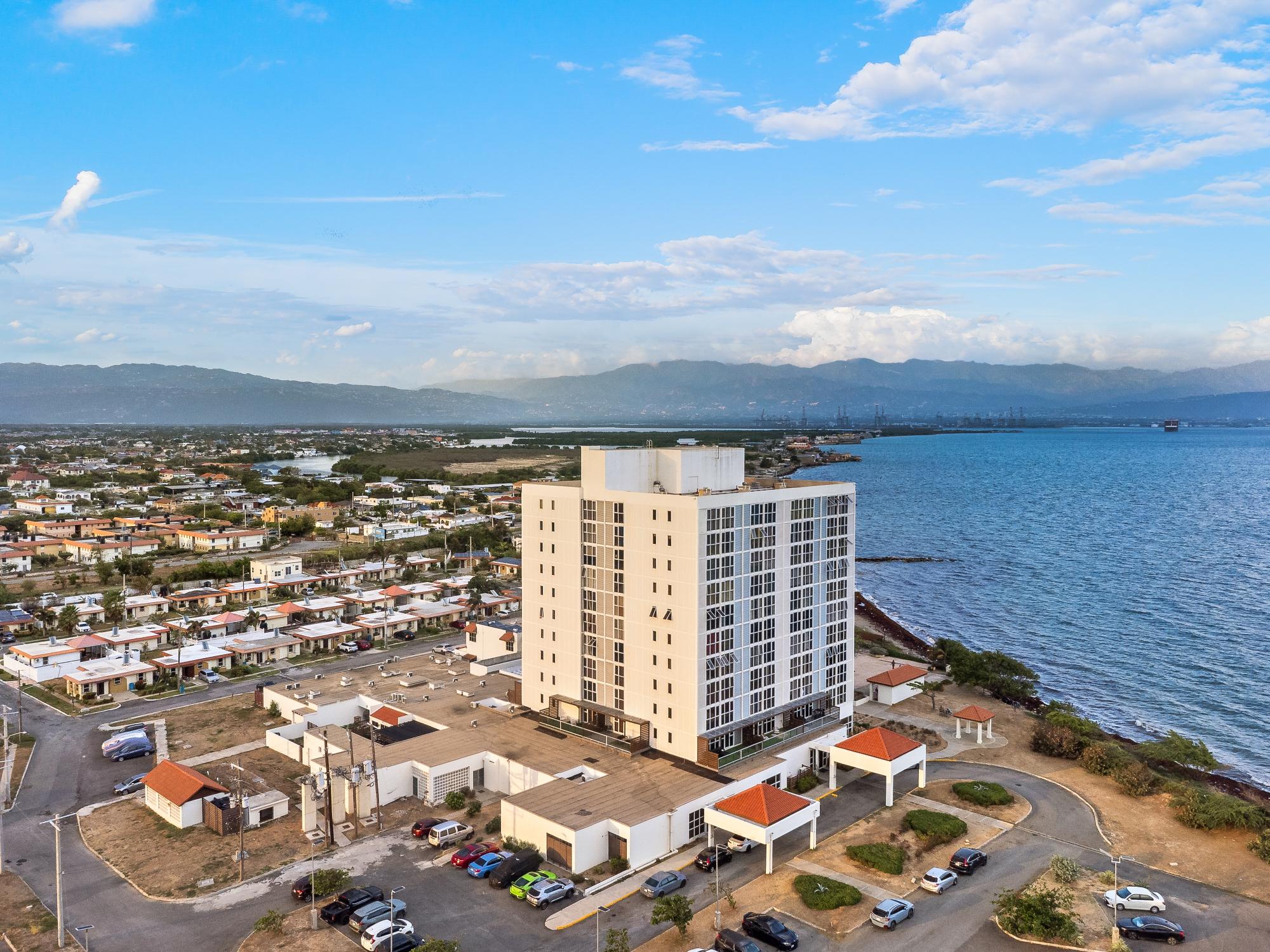 Apartment For Sale: BAYFRONT VILLAS AND APART, Bridgeport | $41,000,000 photo 4
