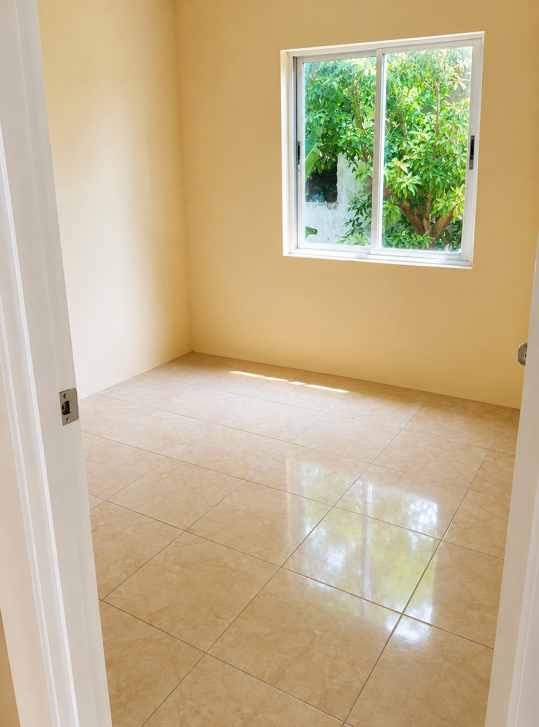 Apartment For Rent: ST. ALBANS CLOSE, Green Acres | $60,000 photo 4