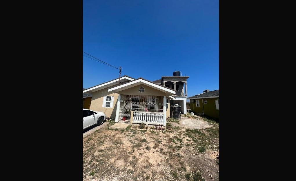 House For Rent: ONYX AVENUE, STONEBROOK V, STONEBROOK VISTA | $120,000 photo 2