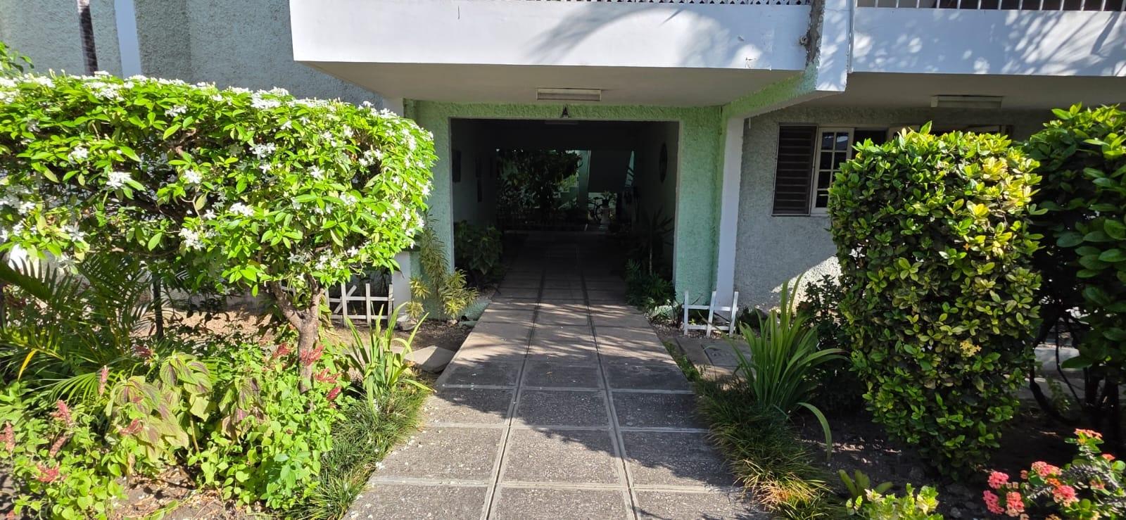 Apartment For Rent: CLIEVEDEN AVENUE, Kingston 6 | $1,000