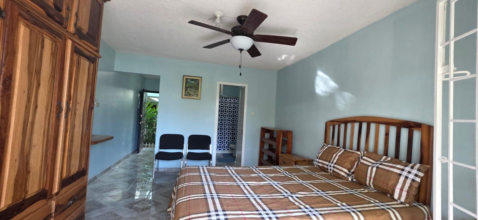 Apartment For Rent: CLIEVEDEN AVENUE, Kingston 6 | $1,000 photo 4