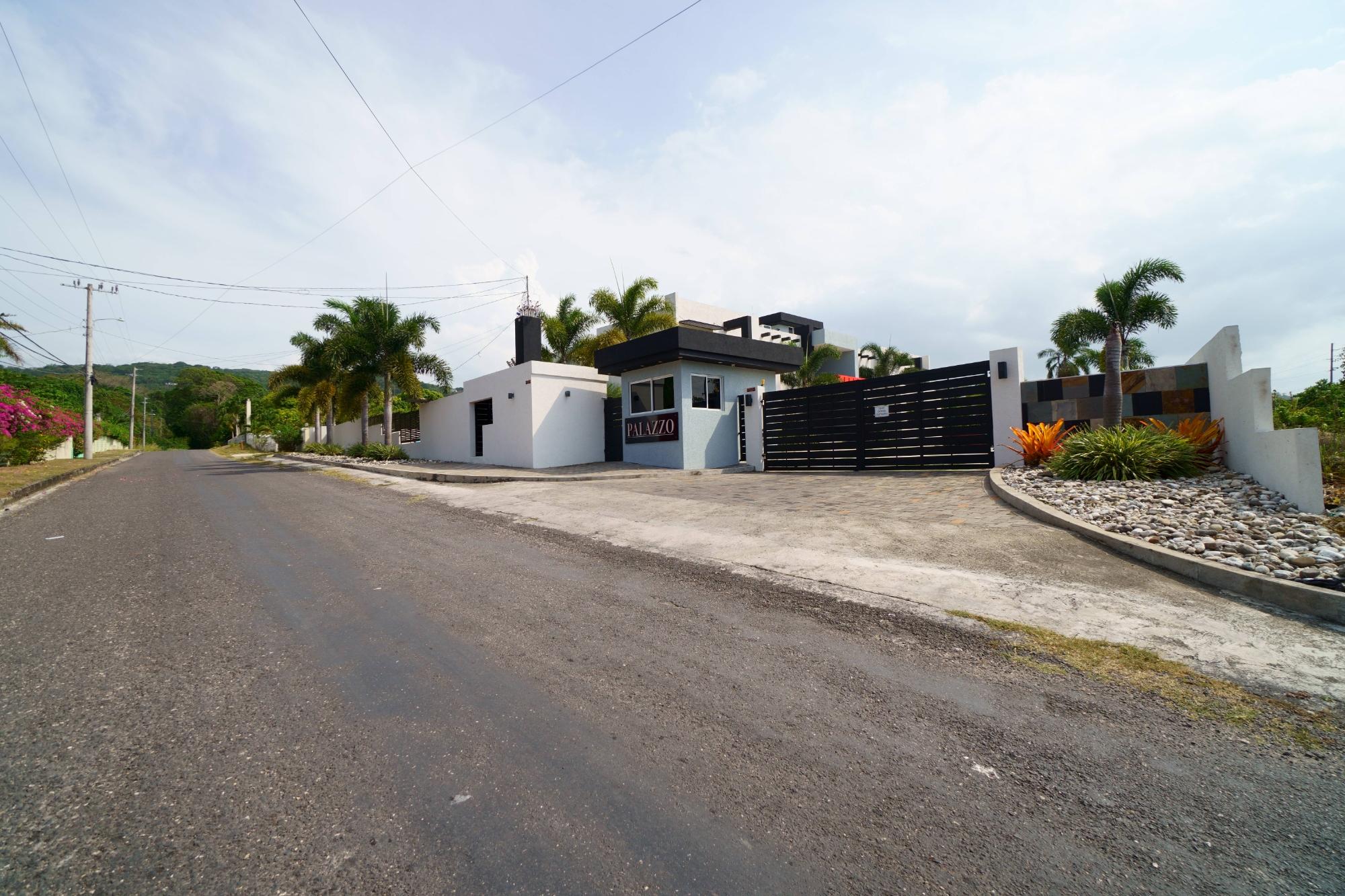 Apartment For Rent: CARDIFF HALL, THE PALAZZO, Runaway Bay | $1,500 photo 9