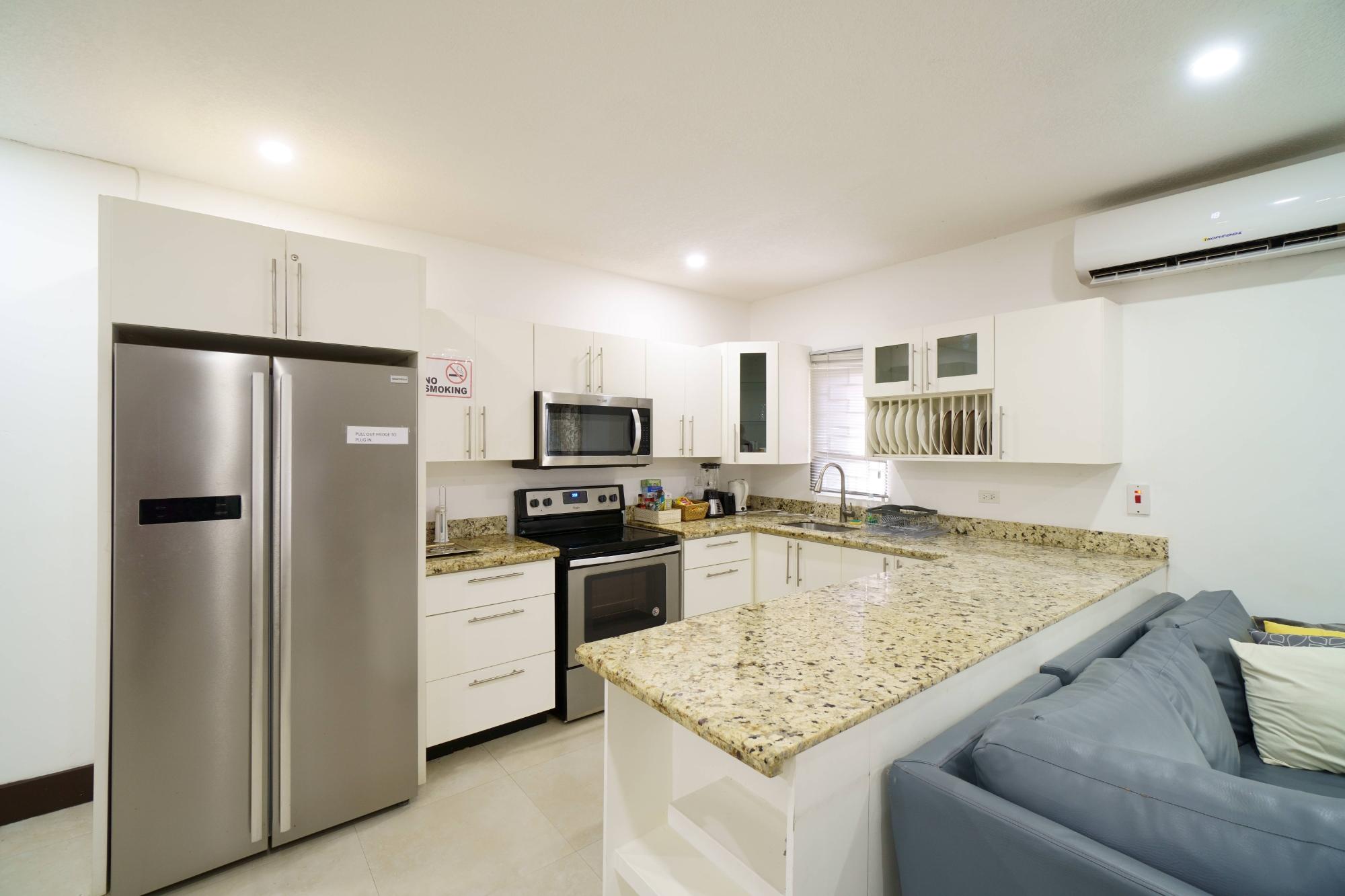 Apartment For Rent: CARDIFF HALL, THE PALAZZO, Runaway Bay | $1,500 photo 17