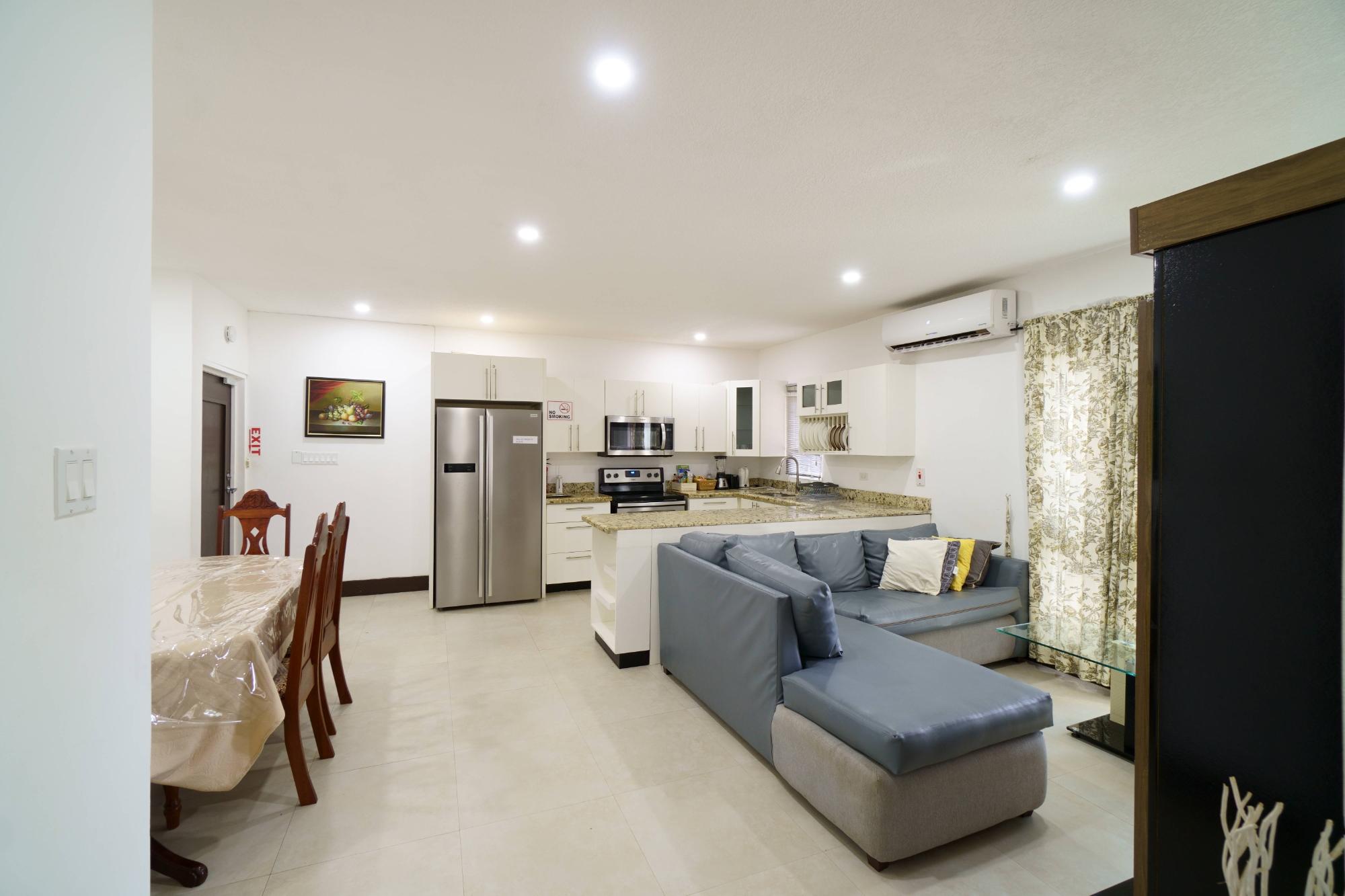 Apartment For Rent: CARDIFF HALL, THE PALAZZO, Runaway Bay | $1,500 photo 18