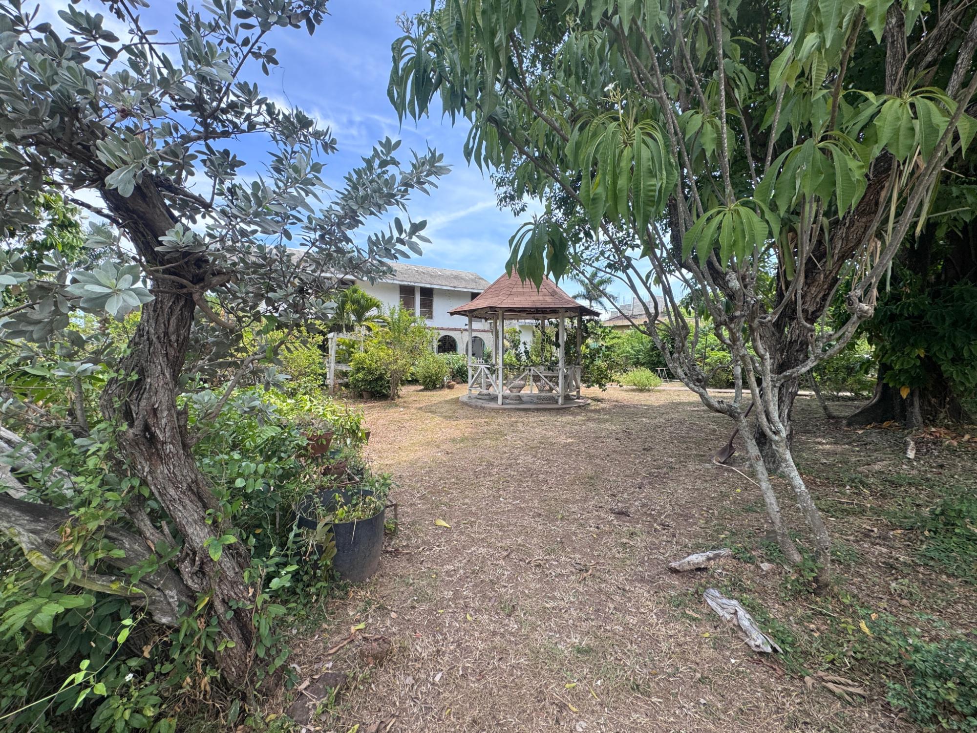 House For Sale: EVANS AVENUS, Kingston 8 | $105,000,000
