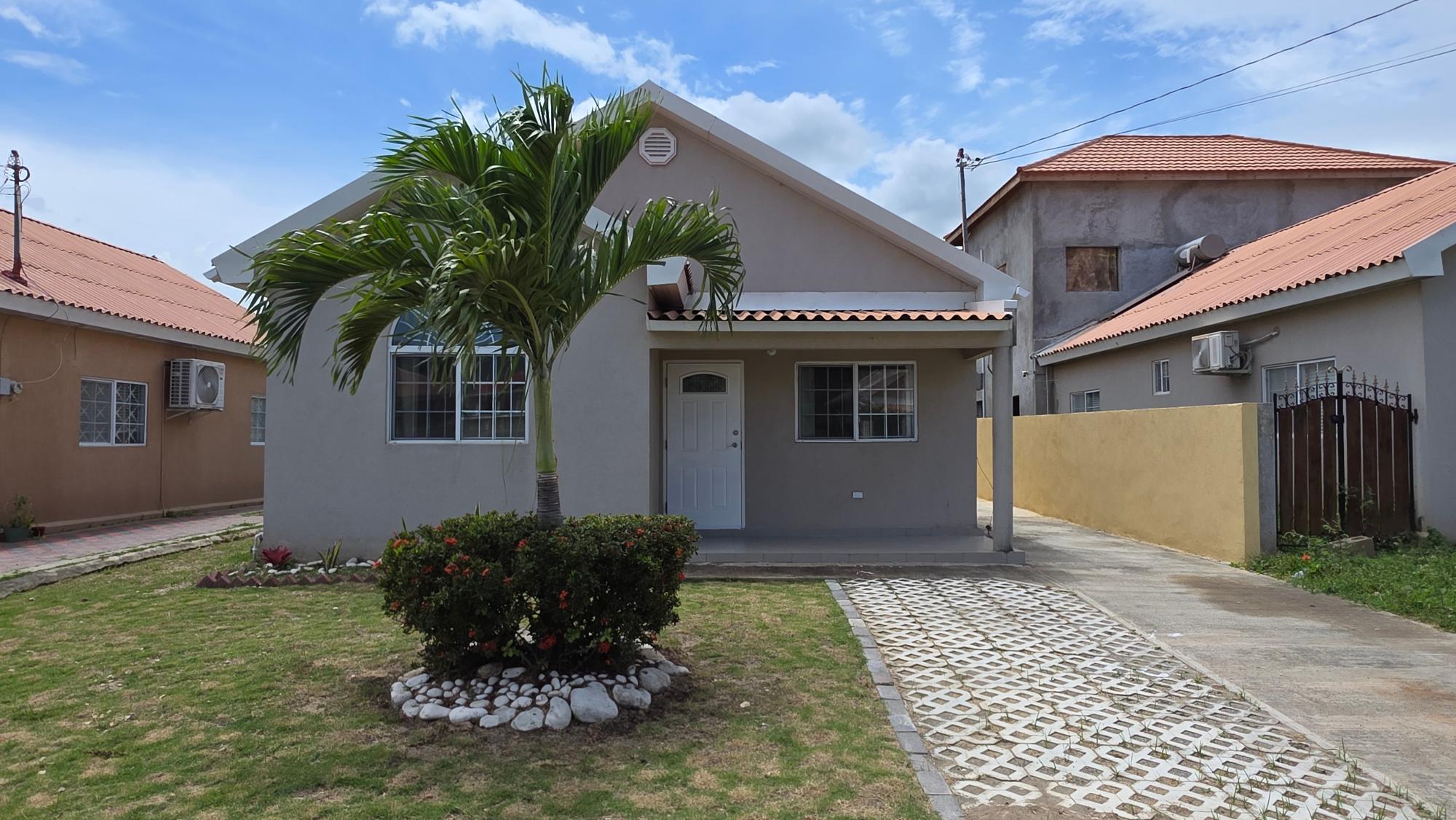 House For Rent: TRIVION RING, CAYMANAS ES, Caymanas Estates | $170,000